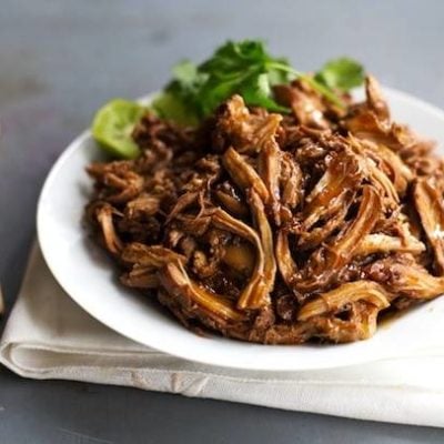 Honey Glazed Crockpot Chicken Adobo - simple pantry ingredients, hardly any hands-on time, 200 calories. | https://discovery-lab.site